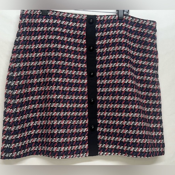 LOFT Size 14P Petite Plaid‎ Tweed Faux Button-Front Skirt
Red White Blue & Black - Picture 1 of 13